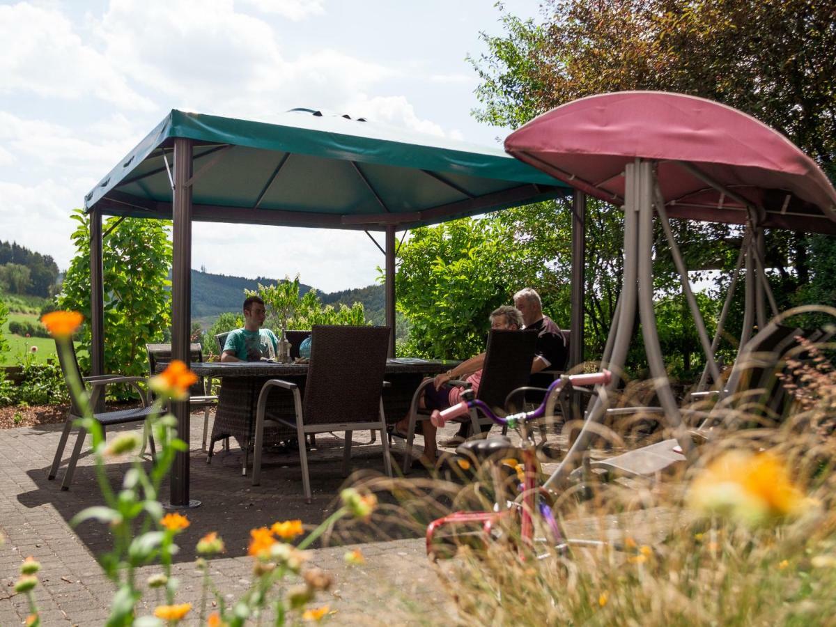 Ferienwohnung Bauernhofpension Wiebelhaus-Mester Lennestadt Exterior foto