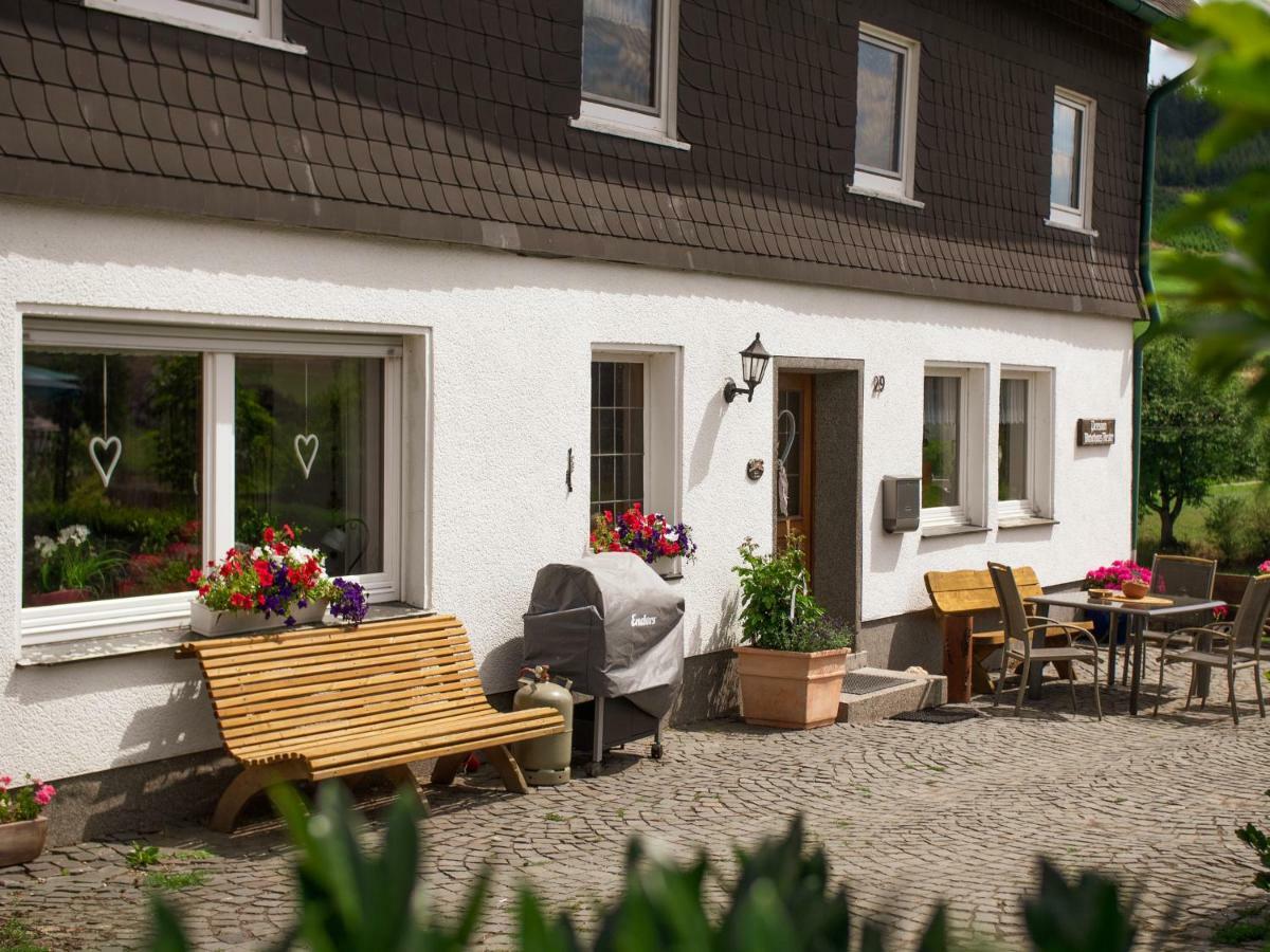 Ferienwohnung Bauernhofpension Wiebelhaus-Mester Lennestadt Exterior foto