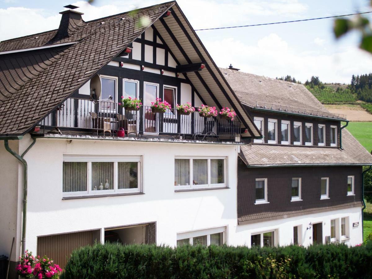 Ferienwohnung Bauernhofpension Wiebelhaus-Mester Lennestadt Exterior foto